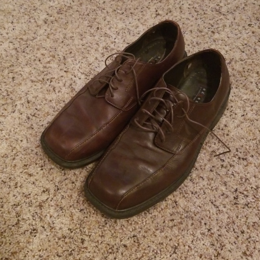 Axcess Brown Dress Shoes